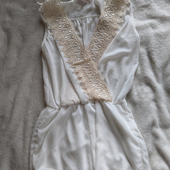 Romper - Picture 1 of 2